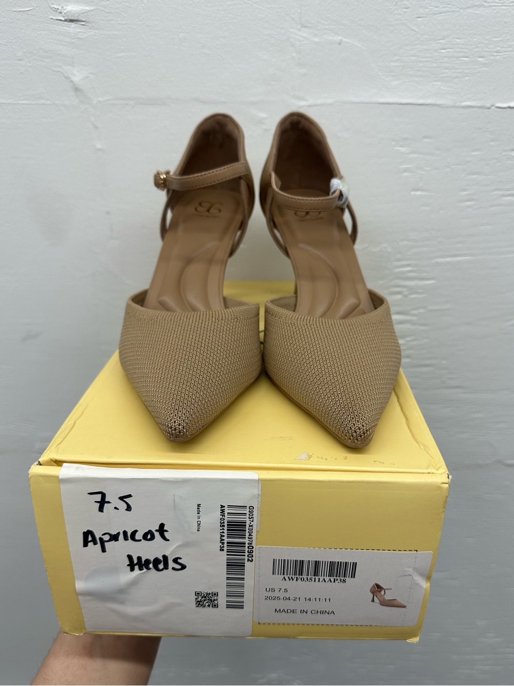 Cosy island apricot heels